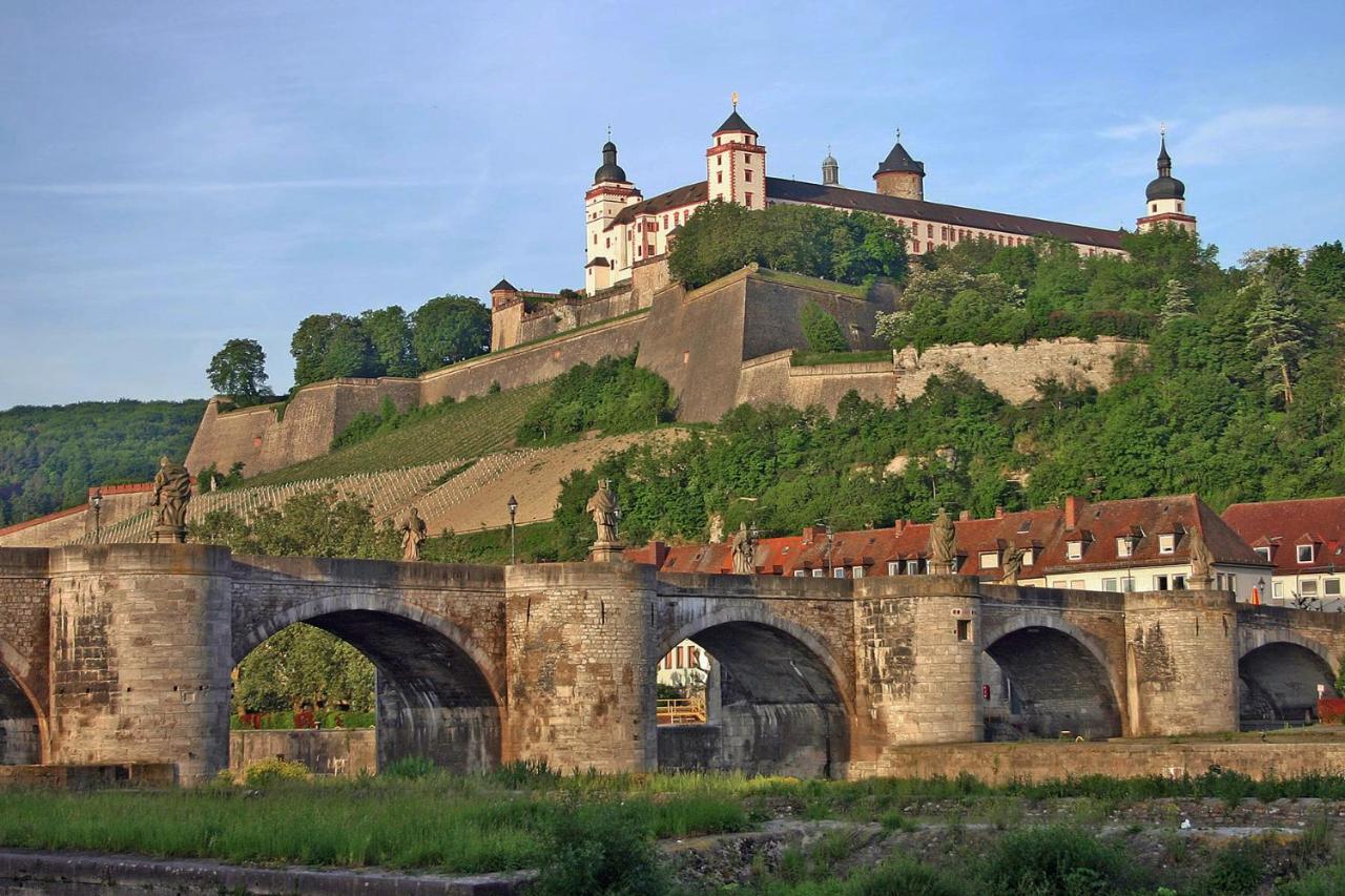 Chase Rooms - Unique Rooms Boutiquehotel Style Wurzburg Luaran gambar